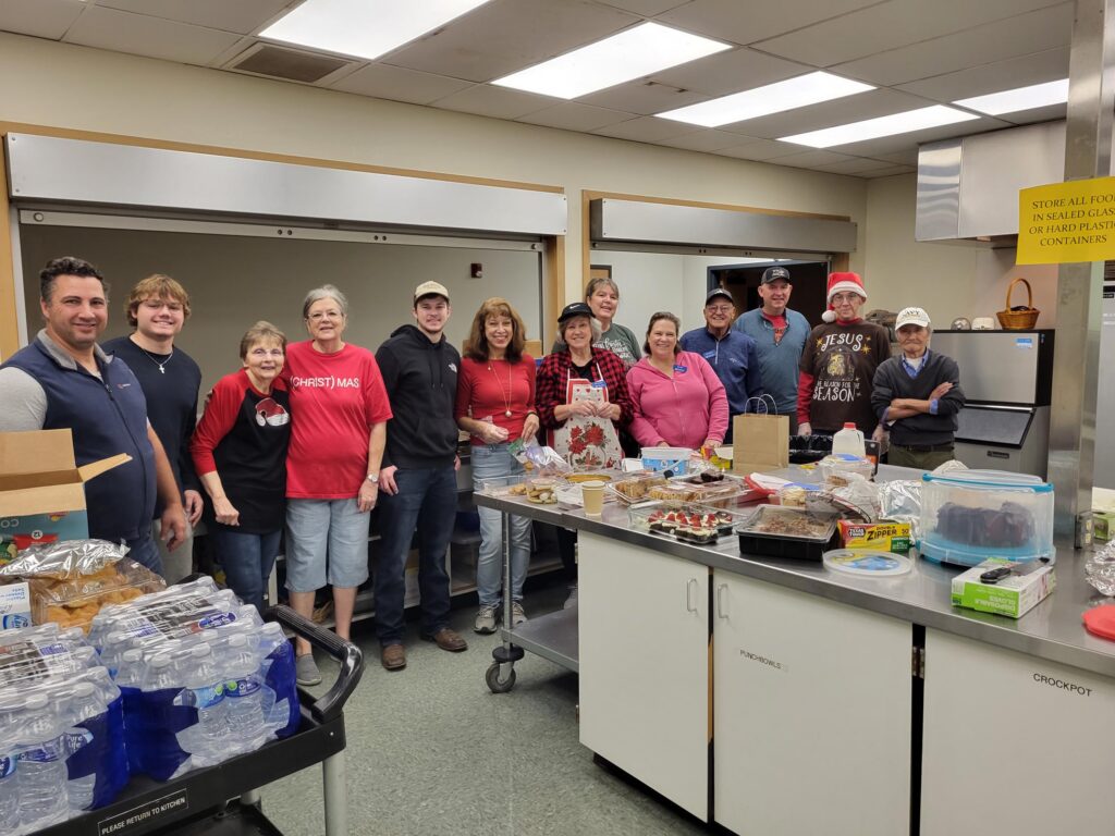 food-pantry-clothing-closet_20231225_063730